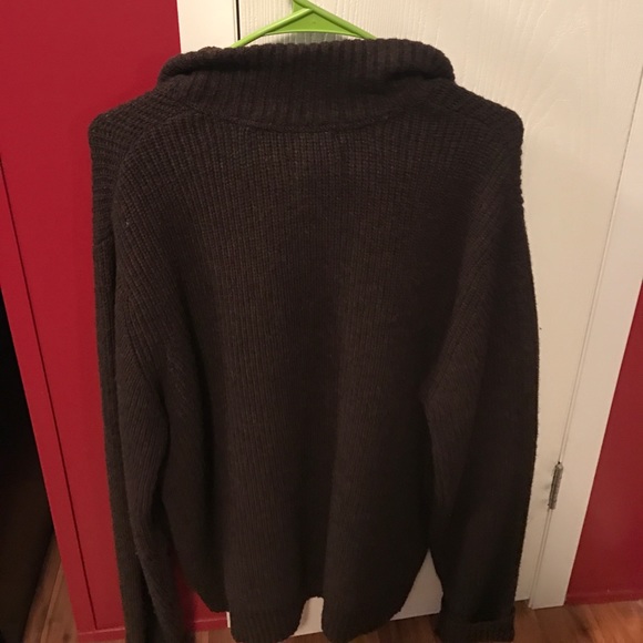 American eagle sweater - Picture 3 of 3