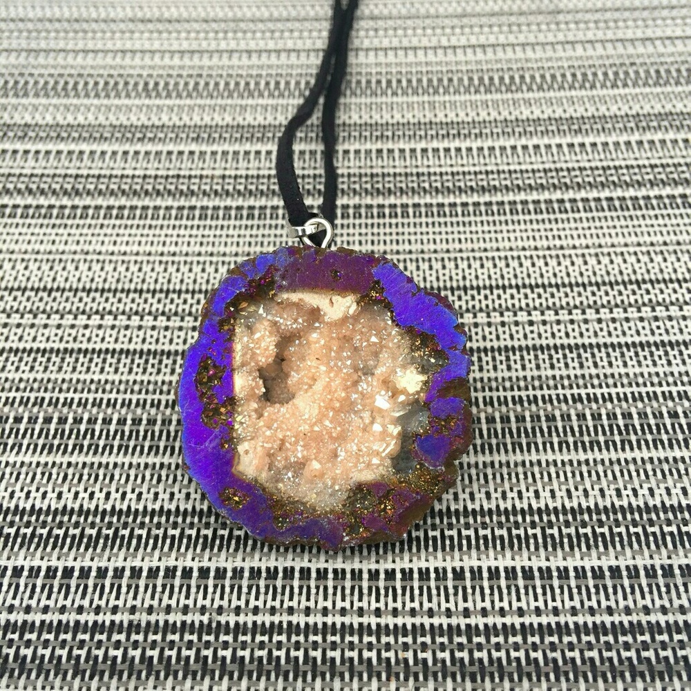 Firma Signature Genuine Stone GEODE Necklace