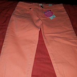 Girls Capris coral color