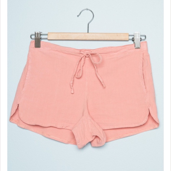 Brandy Melville "Summer Shorts" - Picture 4 of 4