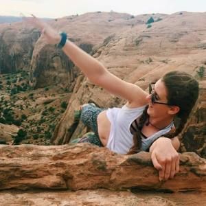 Meet your Posher, Alexandra