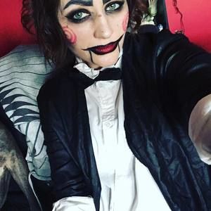 Meet your Posher, Janiel