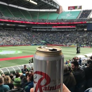 Meet your Posher, Claire