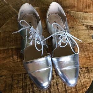 Platinum silver cutout flats