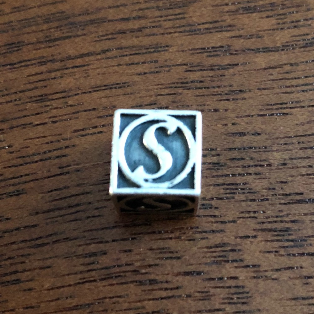 Kay Pandora “S” Bead