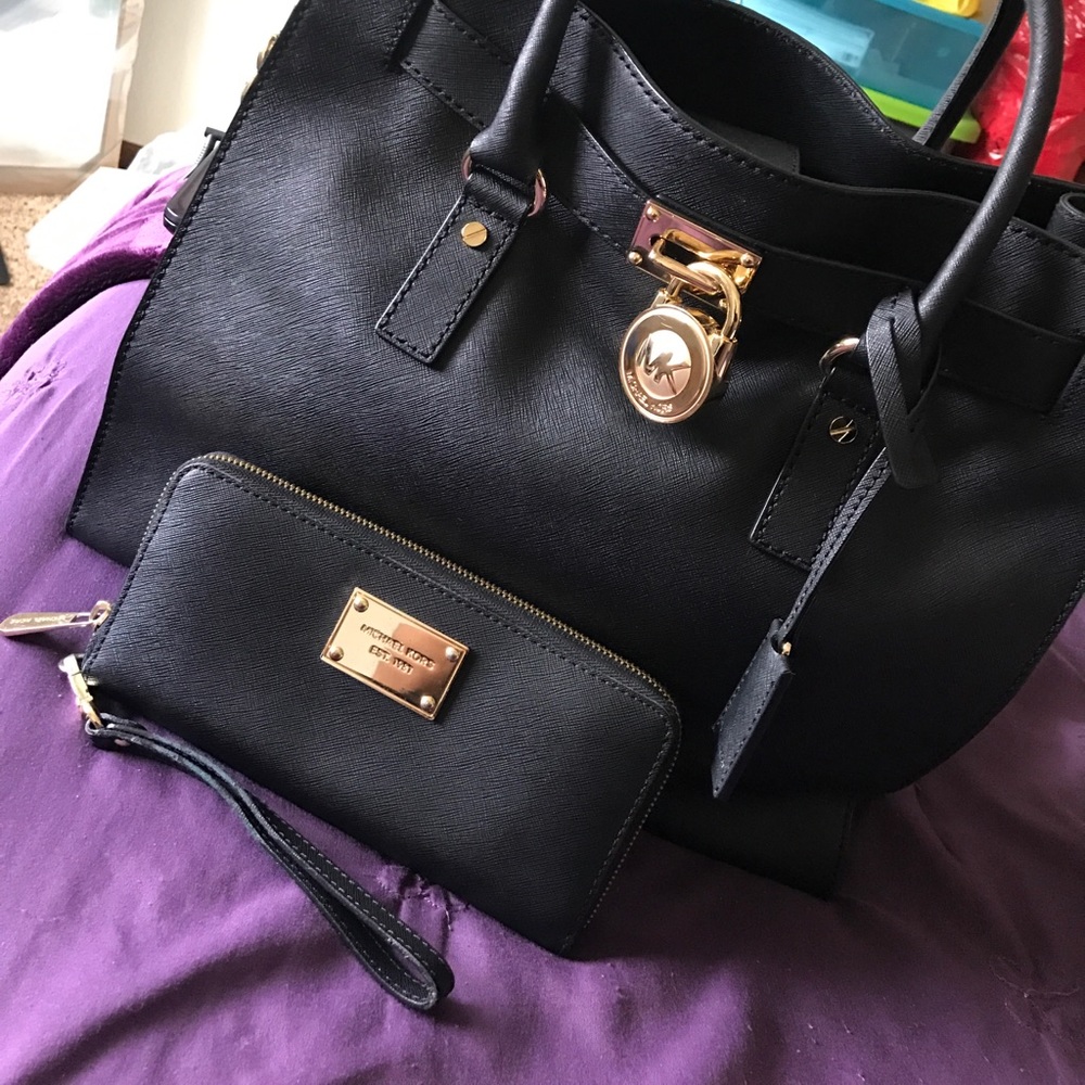 Michael Kors Hamilton Purse and Wallet (Authentic)