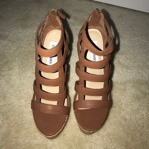Brand new Steve Madden Brett Wedges. Size 6.5