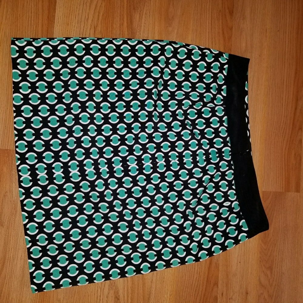 Worthington skirt - Picture 2 of 5