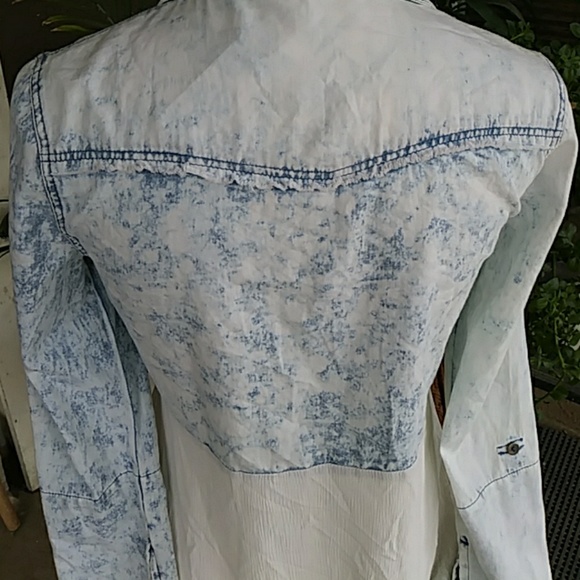 Miss Me faded demin blouse - Picture 4 of 4