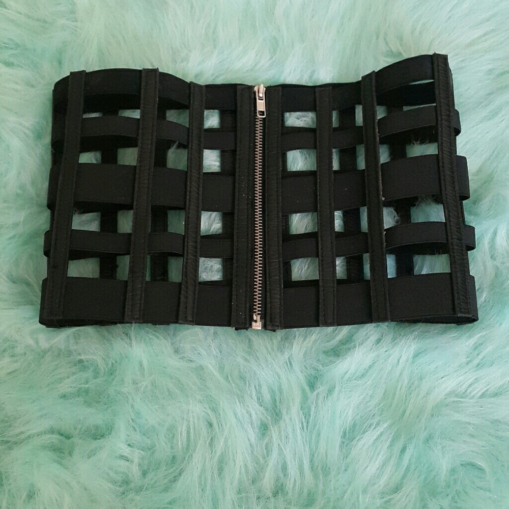 Elastic sexy waist belt.