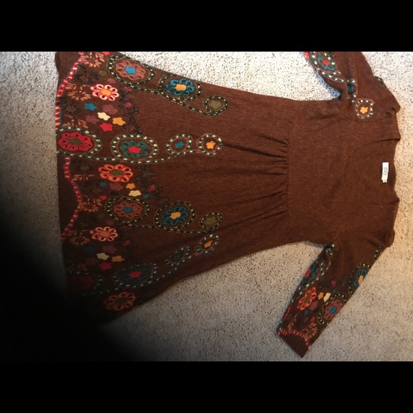 Tunic - Picture 2 of 2
