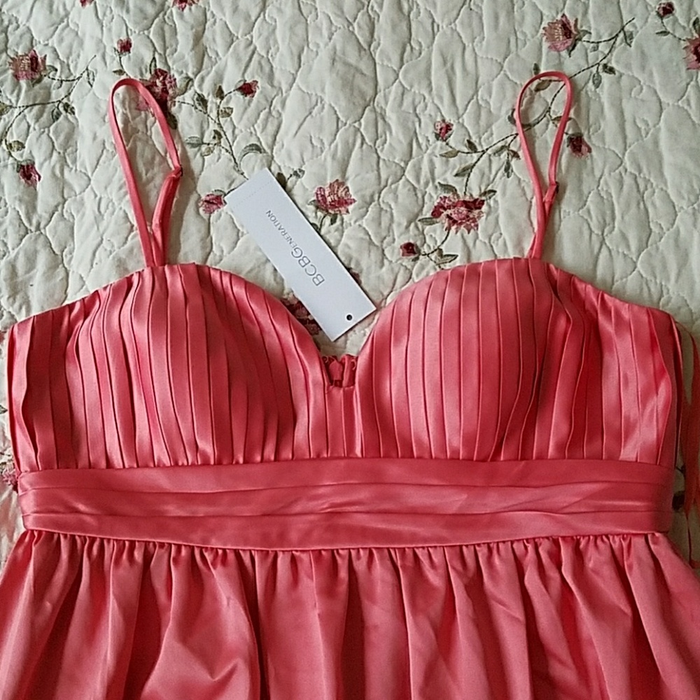 Dress - Picture 2 of 3