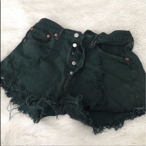 Levi Cut Off Shorts