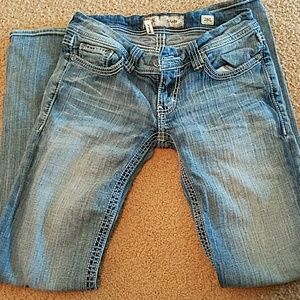 BKE JEANS SIZE 28 LONG