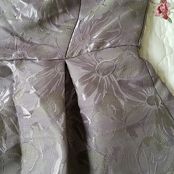 Dress - Picture 3 of 4