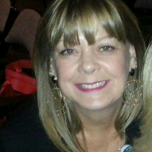 Meet your Posher, Ramona - Picture 1 of 1