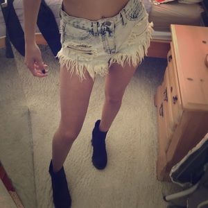 Cut off fringe high waist distressed shorts acid