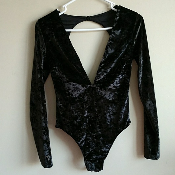 Size XS/S VICTORIA'S SECRET BODYSUIT. - Picture 2 of 4