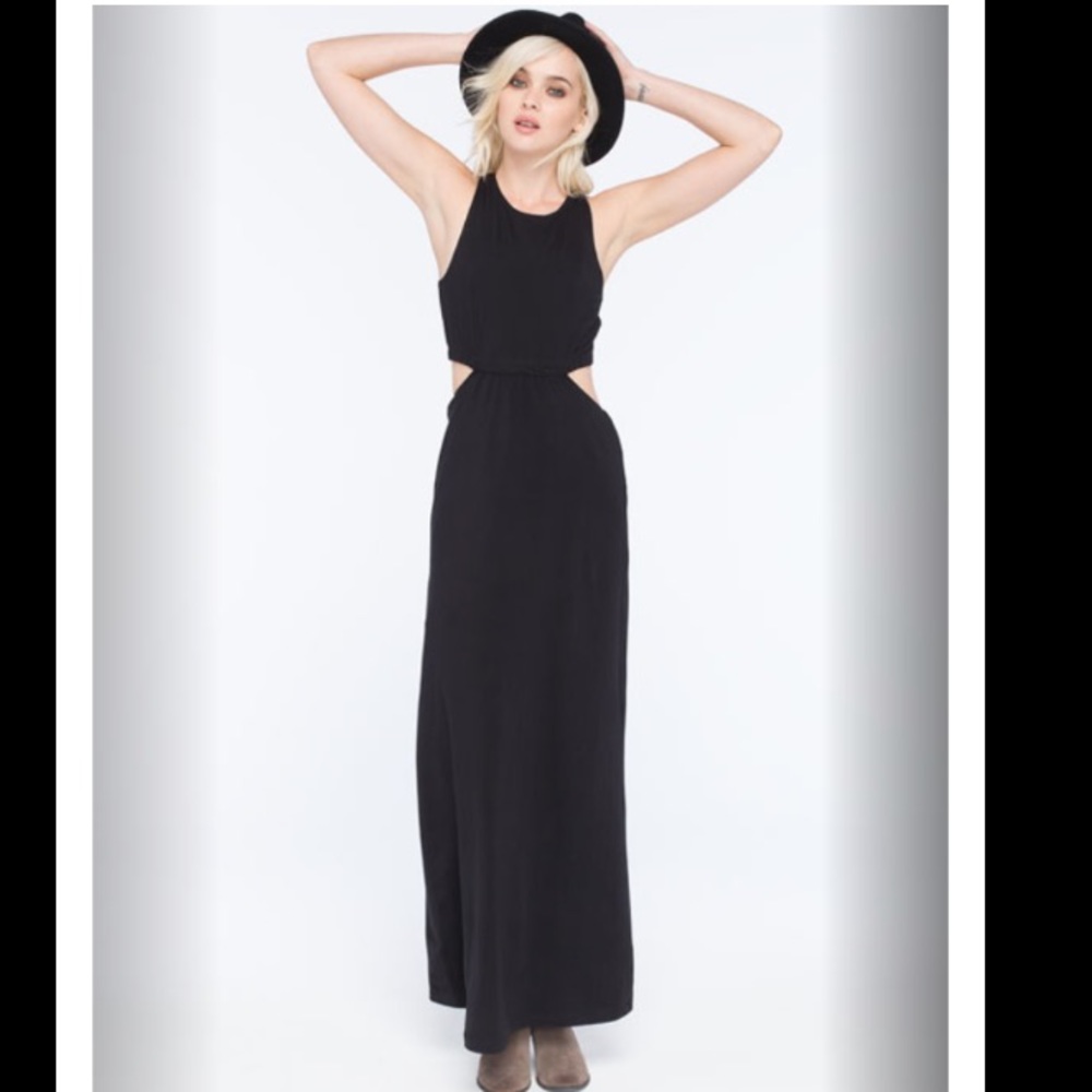Billabong 'Hold on me' black maxi dress