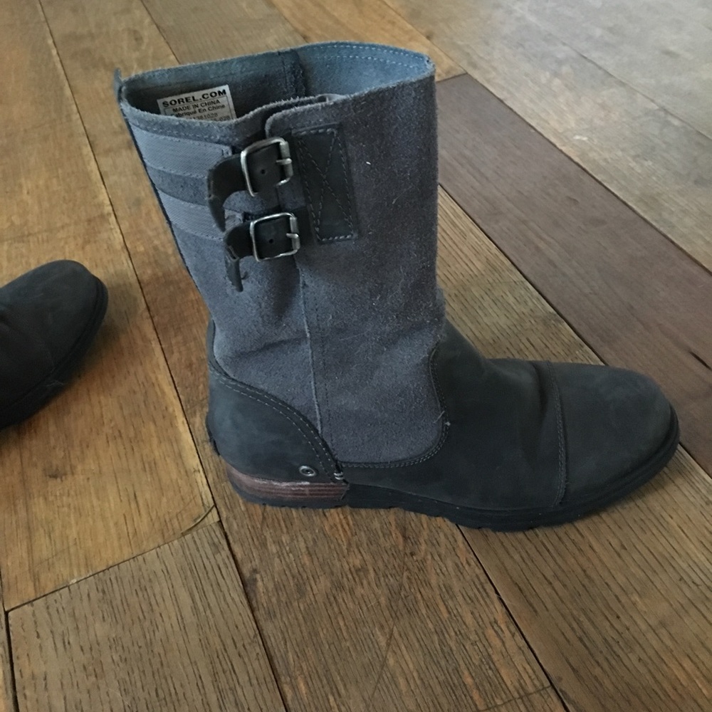 Sorel suede and leather boots