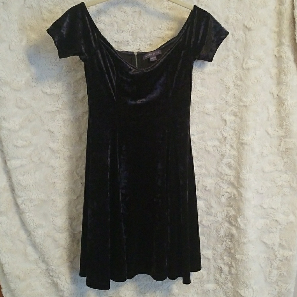 Kendall & Kylie black velvet dress