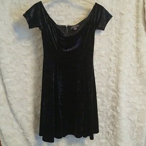 Kendall & Kylie black velvet dress