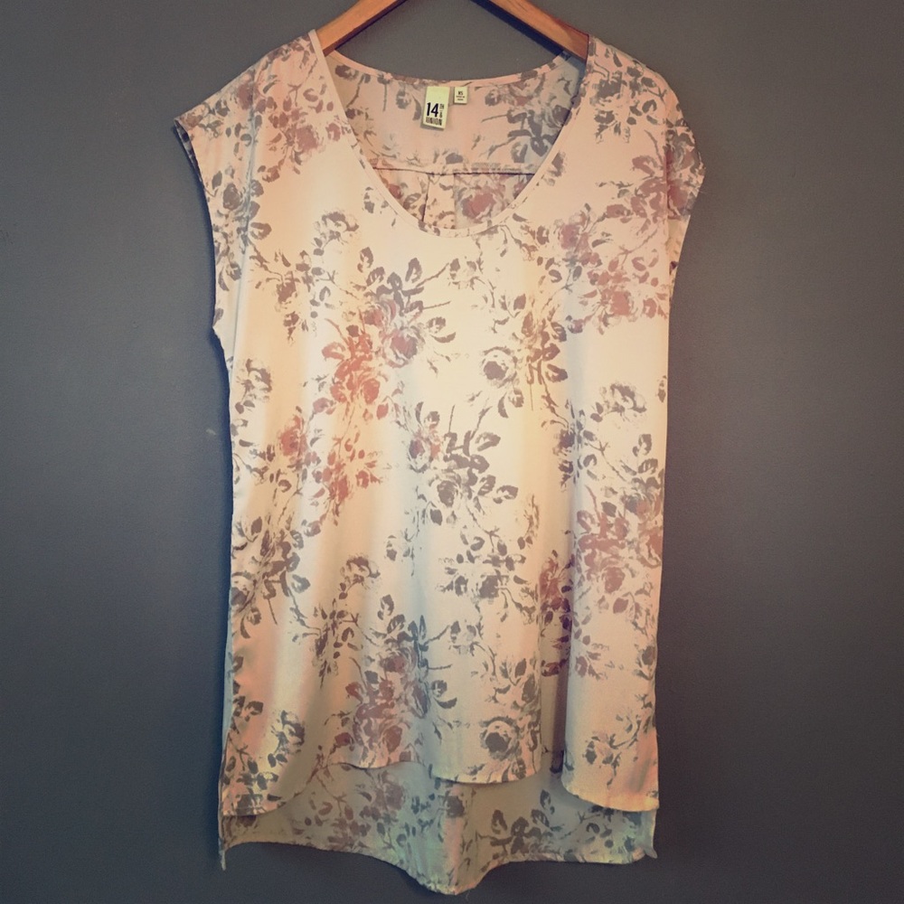 Baby pink rose top