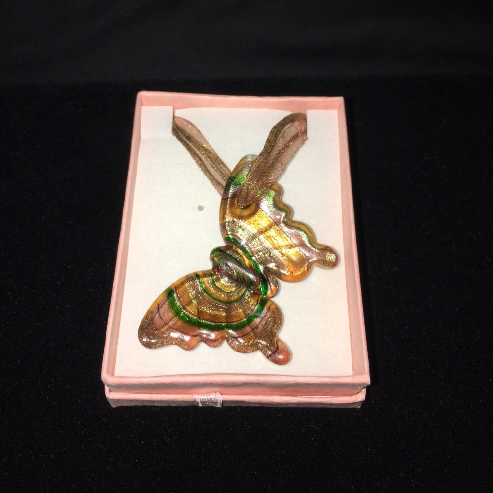 New Glass Butterfly Necklace Gift Boxed