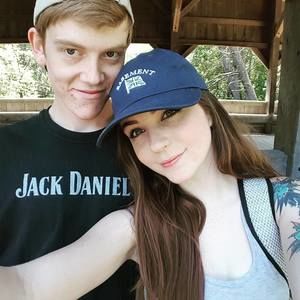 Meet your Posher, Skylar