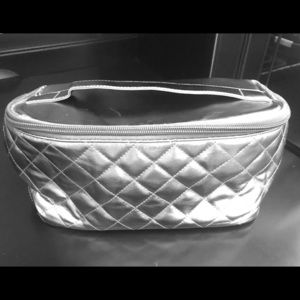 Quilted AVON Train Case