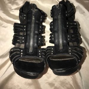 **Gifted** Zipper studded heels