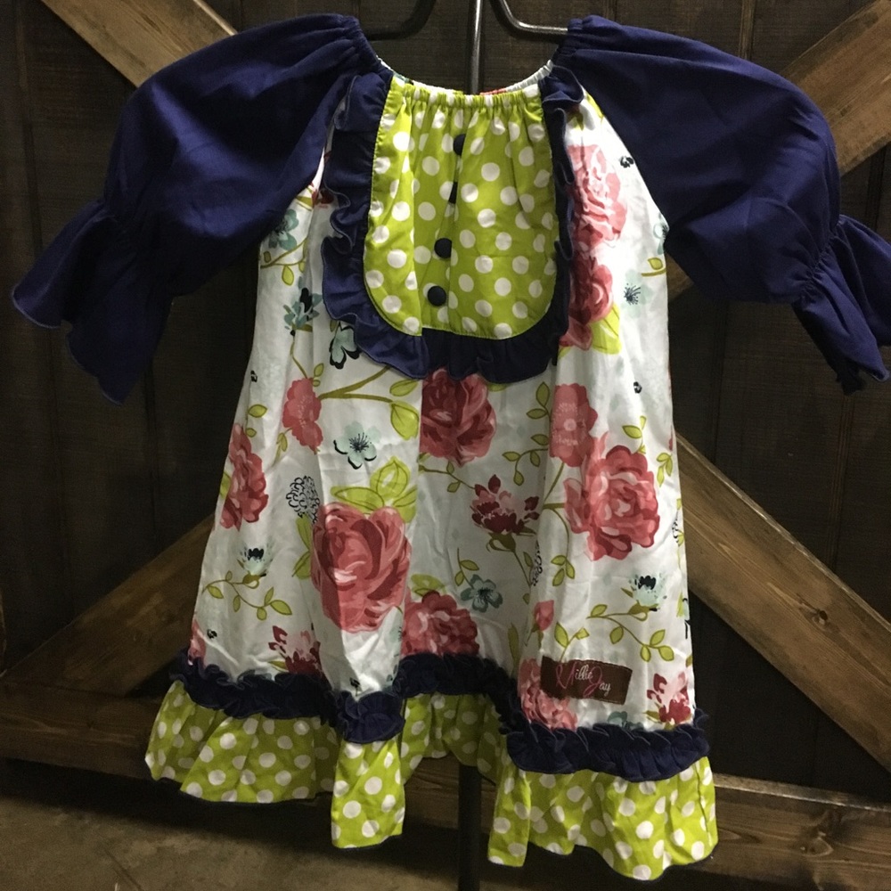 Bloom and Blossoms with navy leggings