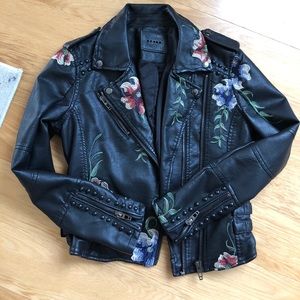 NWOT EMBROIDERED STUD LEATHER JACKET