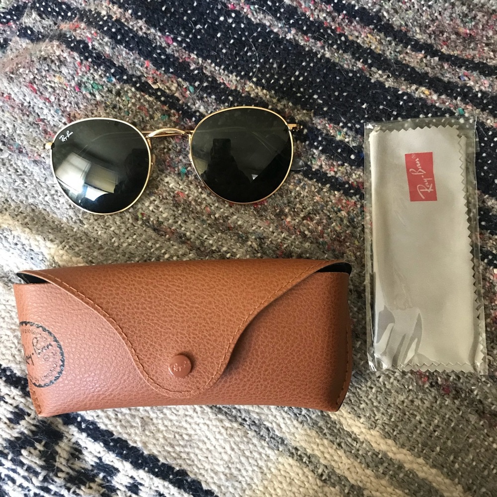 Round Ray Bans