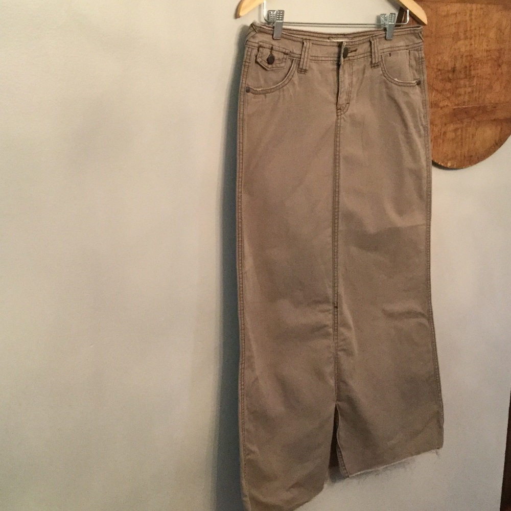 Maurice’s skirt
