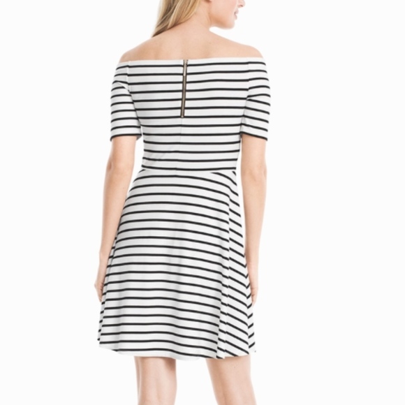 Stripped Causal Dress Fit and Flare Size Med Such A Cute Dress - Picture 2 of 3