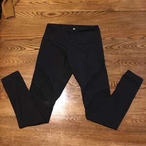 Work out leggings with mesh like new!!!