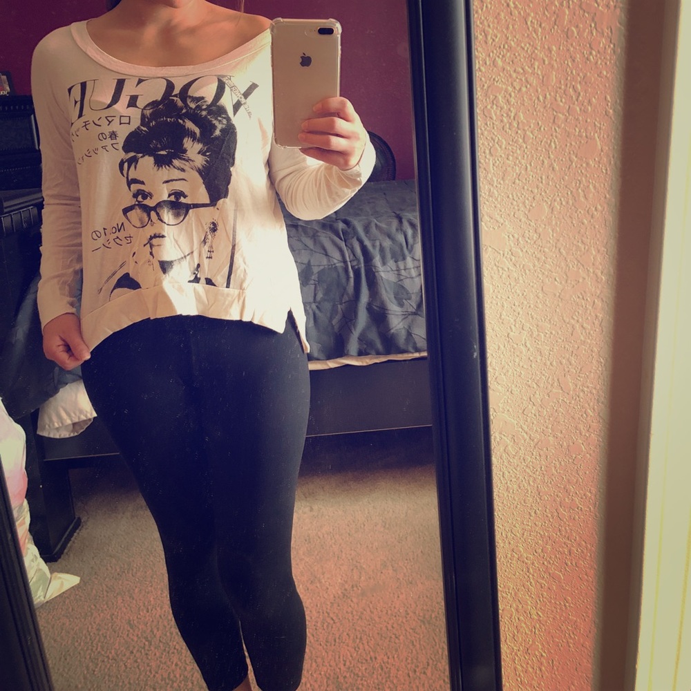 Oversized 80’s style off the shoulder shirt.