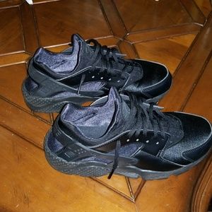 Authentic Nike Huarache
