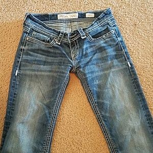 BKE STELLA JEANS SIZE 28 LONG