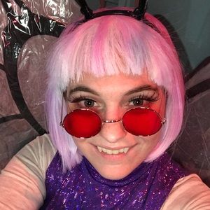 Meet your Posher, Kara