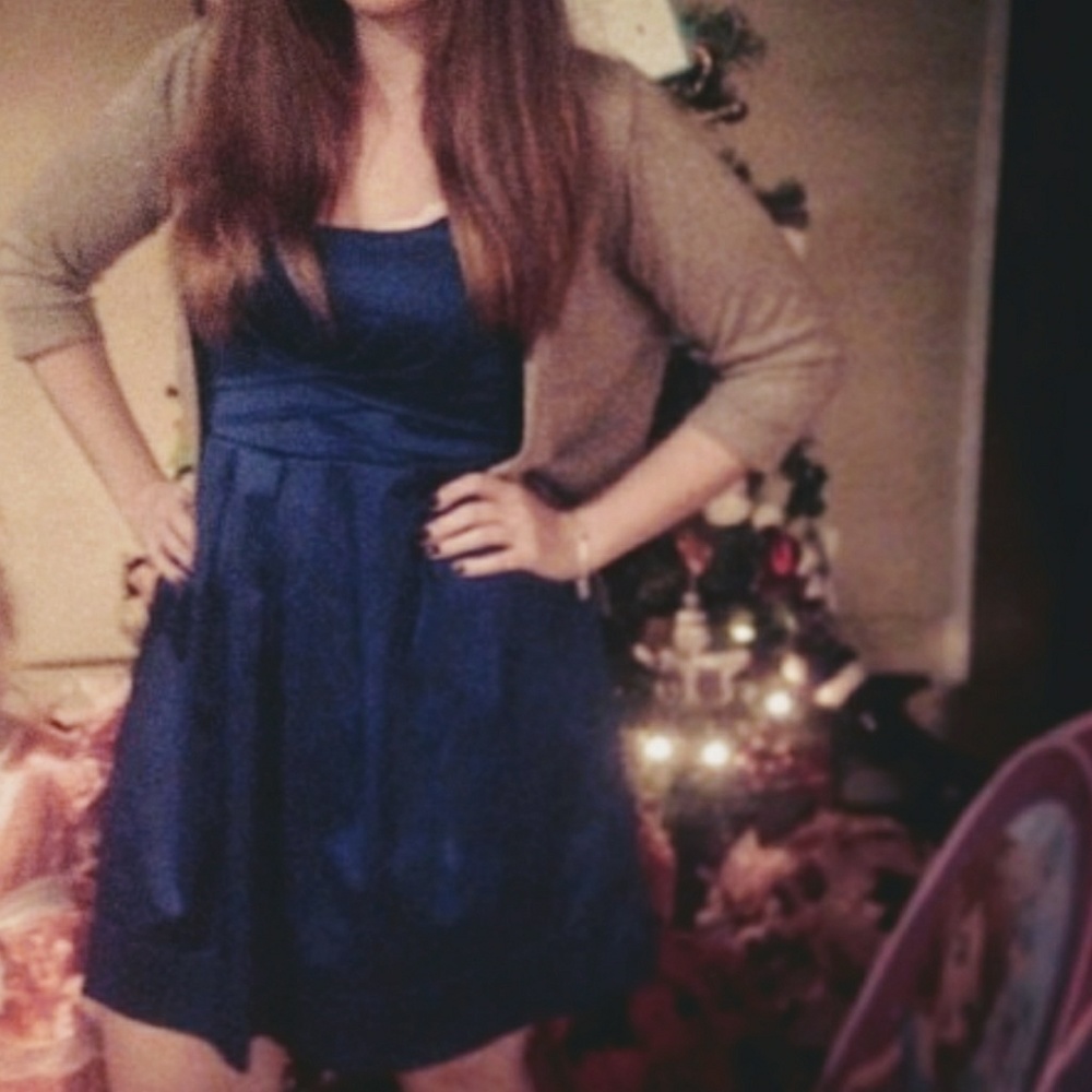 Sheen Blue  dress - Picture 4 of 4