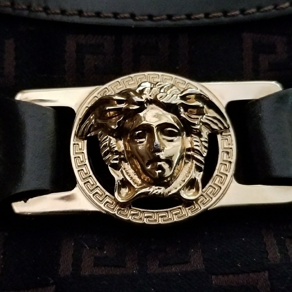 Fabulous Auth 💞VERSACE purse💕