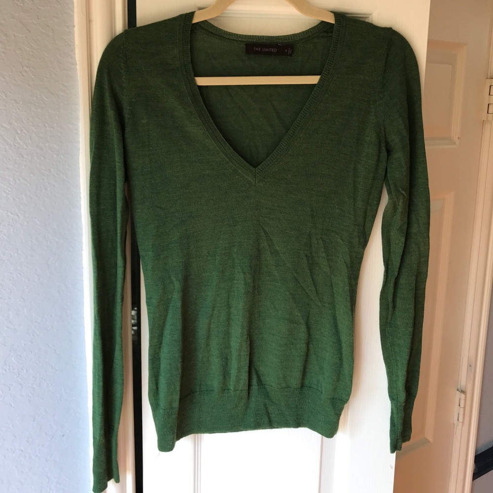 ❤️MOVING SALE❤️ Green Sweater