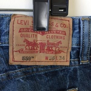 Levi 559. 36x34