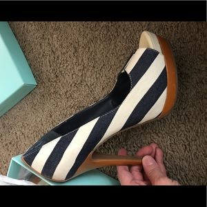 Jessica Simpson peep toe stilettos