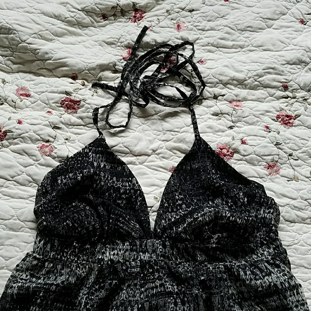 Dress - Picture 2 of 4