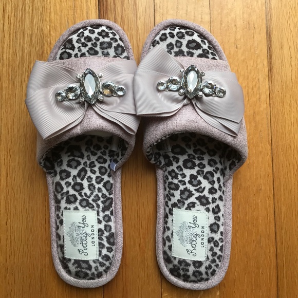 Pretty You “Elodie” Slippers - Picture 2 of 4