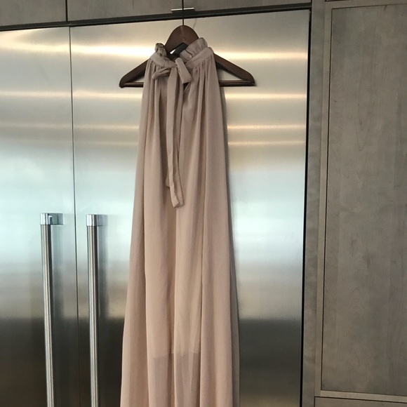 Beautiful flowy maxi NWOT. - Picture 1 of 4