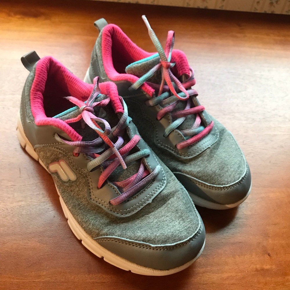 Fila’s Girls’ Tennis Shoe